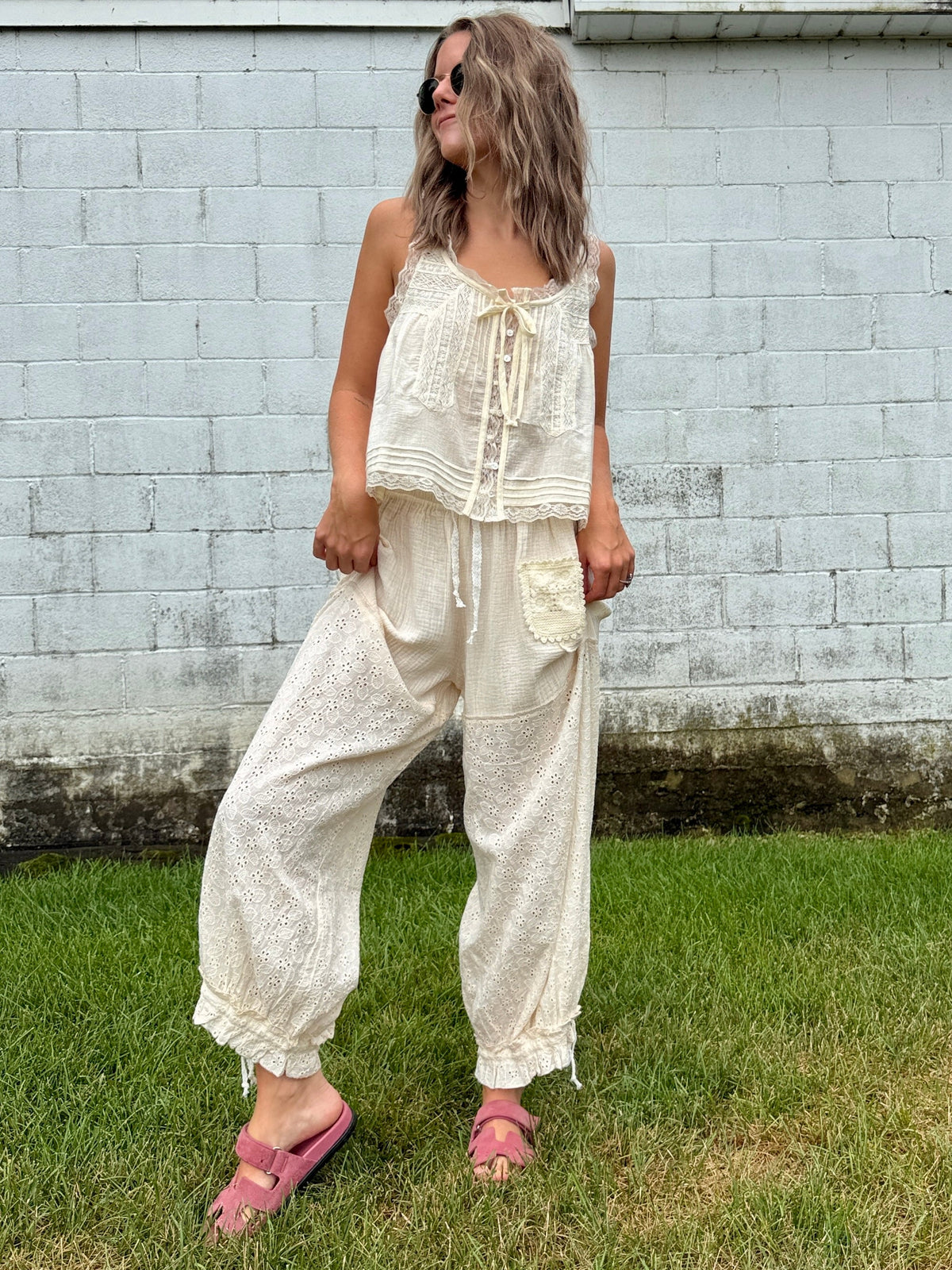 Eyelet Jogger-LAST ONE